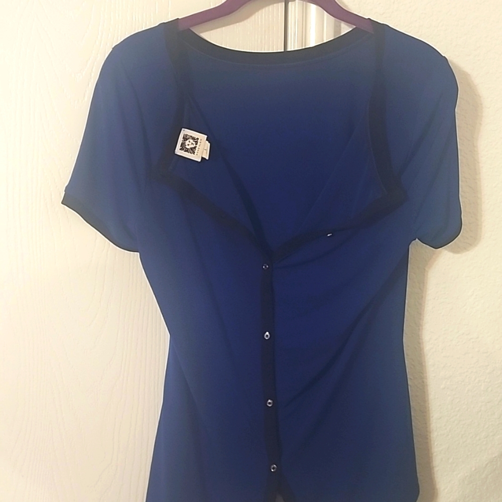 Anne Klein Back Button Top - Picture 5 of 5